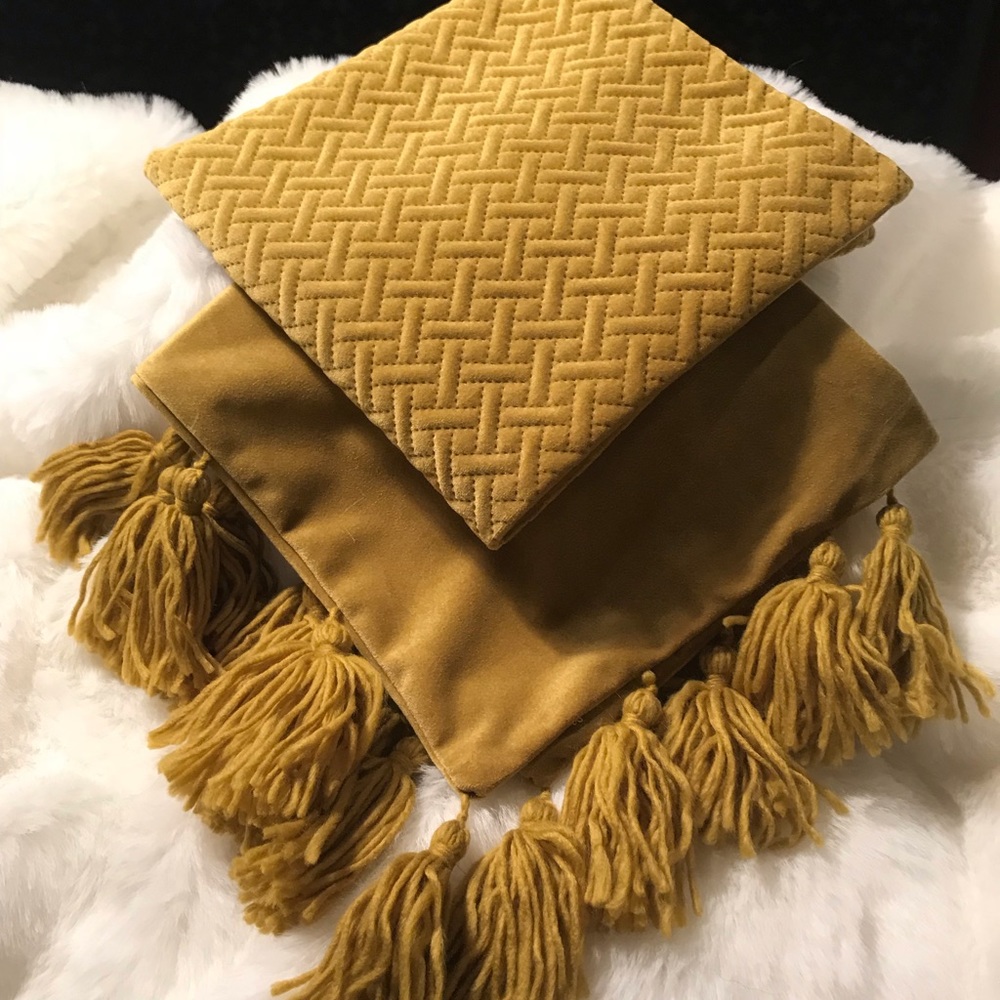 BRAND NEW Set of 2 Accent Pillow Covers